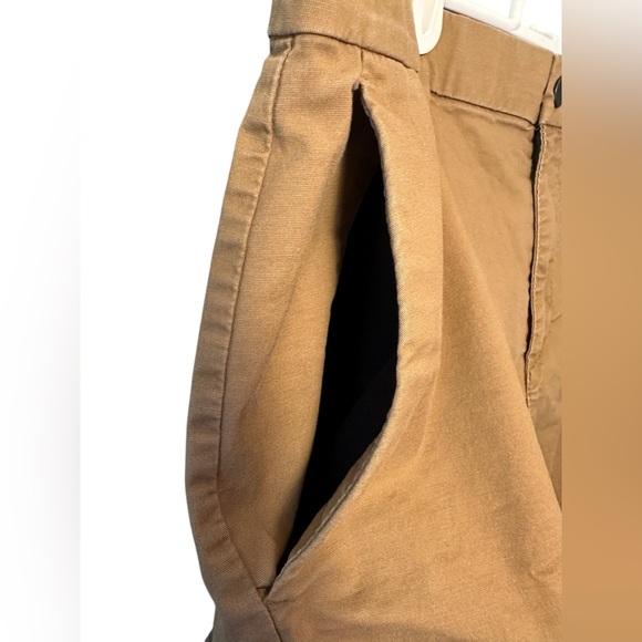 Old Navy Ultimate Tech Cargo Shorts Built-In Flex Size 34 Tan - Picture 2 of 7